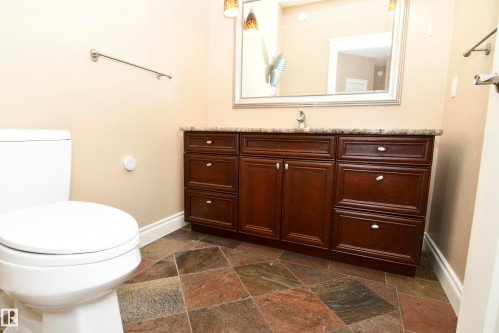 67 Shores Drive, Leduc, AB - Indoor Photo Showing Bathroom