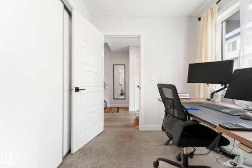 163 804 Welsh Drive, Edmonton, AB - Indoor Photo Showing Office