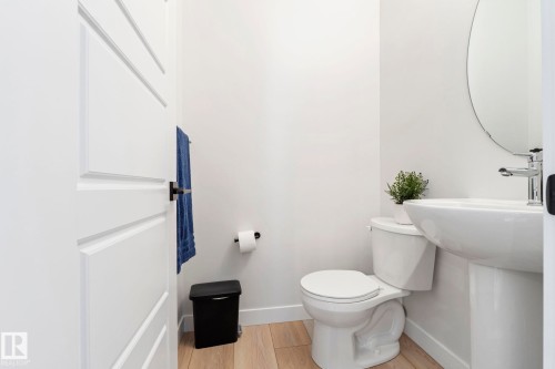 163 804 Welsh Drive, Edmonton, AB - Indoor Photo Showing Bathroom
