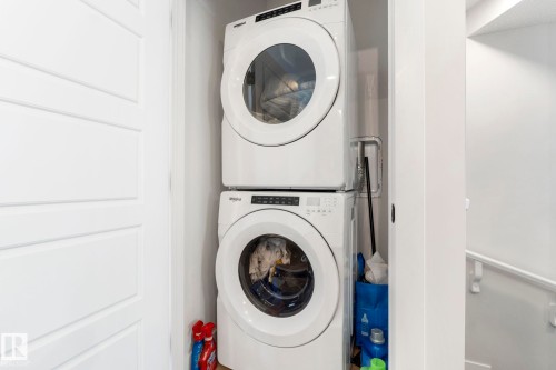 163 804 Welsh Drive, Edmonton, AB - Indoor Photo Showing Laundry Room