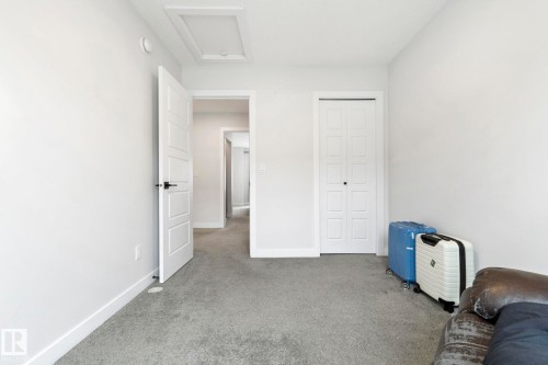 163 804 Welsh Drive, Edmonton, AB - Indoor