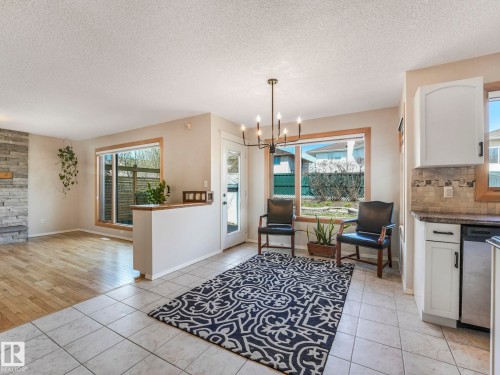 1060 Wedgewood Boulevard, Edmonton, AB - Indoor