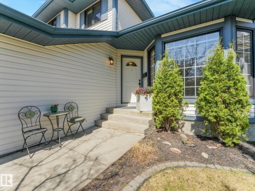 1060 Wedgewood Boulevard, Edmonton, AB - Outdoor