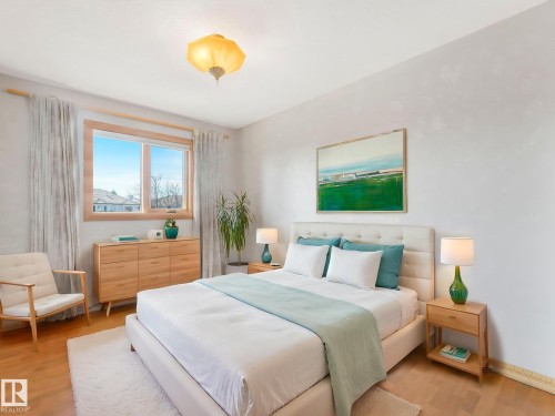 1060 Wedgewood Boulevard, Edmonton, AB - Indoor Photo Showing Bedroom