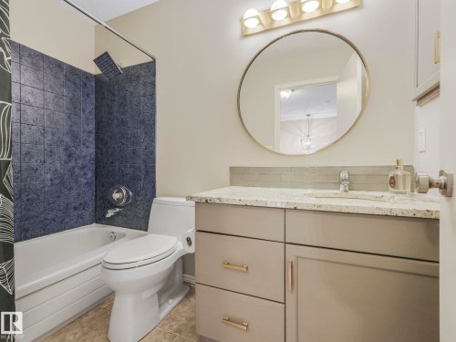 1060 Wedgewood Boulevard, Edmonton, AB - Indoor Photo Showing Bathroom