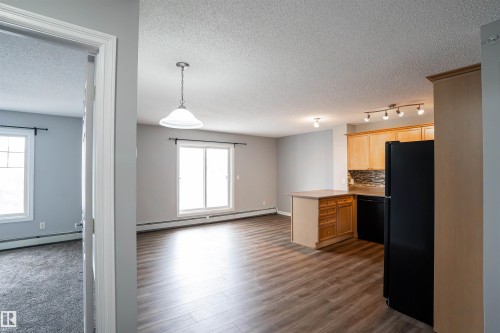 4407 23 Street, Edmonton, AB - Indoor