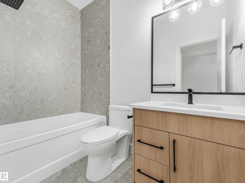 731 30 Street, Edmonton, AB - Indoor Photo Showing Bathroom