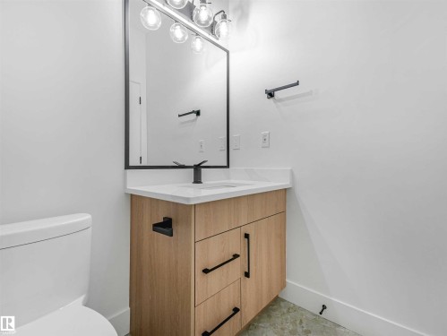 731 30 Street, Edmonton, AB - Indoor Photo Showing Bathroom