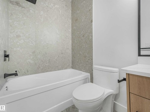 731 30 Street, Edmonton, AB - Indoor Photo Showing Bathroom