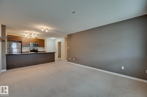 3104 9351 Simpson Drive, Edmonton, AB - Indoor Photo Showing Kitchen