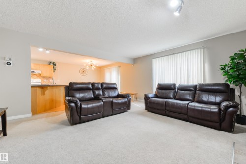 1215 Ormsby Lane, Edmonton, AB - Indoor Photo Showing Living Room