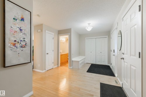 1215 Ormsby Lane, Edmonton, AB - Indoor Photo Showing Other Room