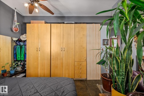 204 10141 95 Street, Edmonton, AB - Indoor