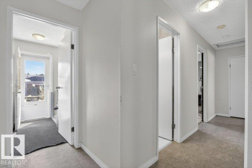 882 Knottwood Road S, Edmonton, AB - Indoor Photo Showing Other Room