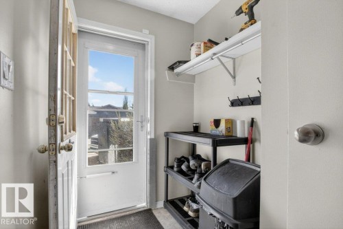 882 Knottwood Road S, Edmonton, AB - Indoor Photo Showing Other Room