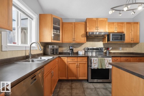 13419 140 Avenue, Edmonton, AB - Indoor Photo Showing Kitchen With Double Sink