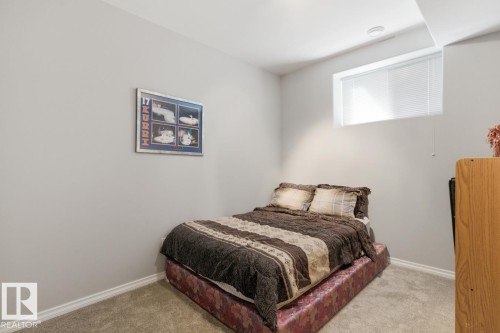 13419 140 Avenue, Edmonton, AB - Indoor Photo Showing Bedroom