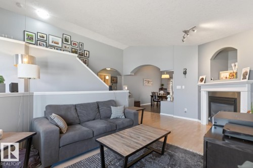 13419 140 Avenue, Edmonton, AB - Indoor Photo Showing Living Room With Fireplace