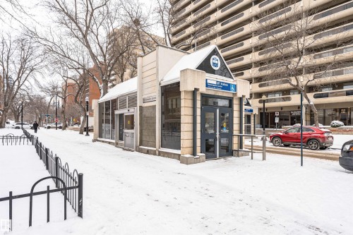 303 9828 112 Street, Edmonton, AB - Outdoor