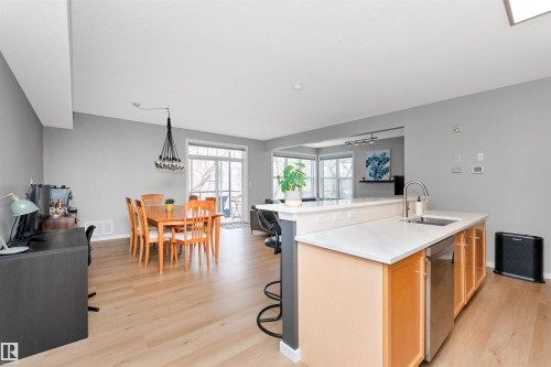 303 9828 112 Street, Edmonton, AB - Indoor
