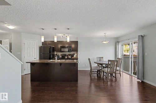 1747 Chapman Way, Edmonton, AB - Indoor