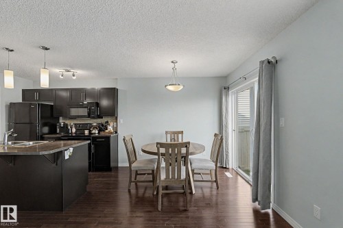 1747 Chapman Way, Edmonton, AB - Indoor Photo Showing Other Room