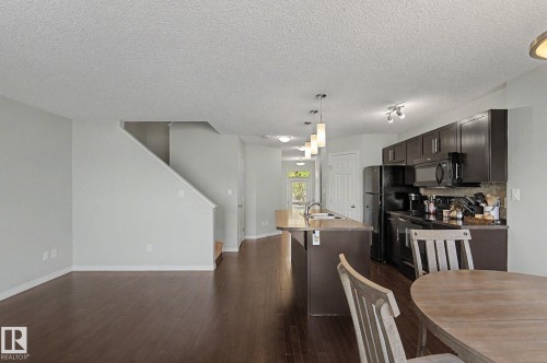 1747 Chapman Way, Edmonton, AB - Indoor