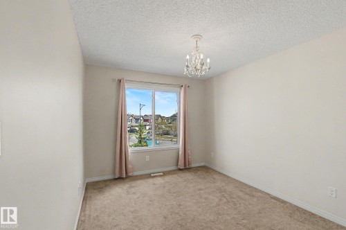 1747 Chapman Way, Edmonton, AB - Indoor Photo Showing Other Room