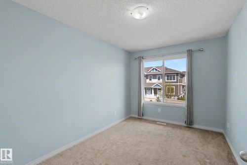 1747 Chapman Way, Edmonton, AB - Indoor Photo Showing Other Room