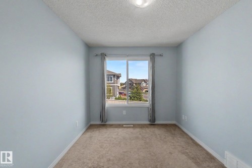 1747 Chapman Way, Edmonton, AB - Indoor Photo Showing Other Room