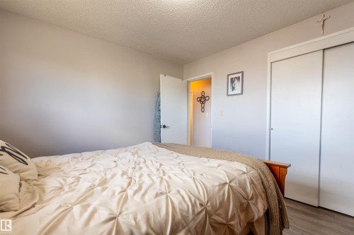 10379 108 Avenue, Westlock, AB - Indoor Photo Showing Bedroom