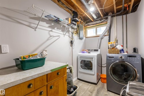 10379 108 Avenue, Westlock, AB - Indoor Photo Showing Laundry Room