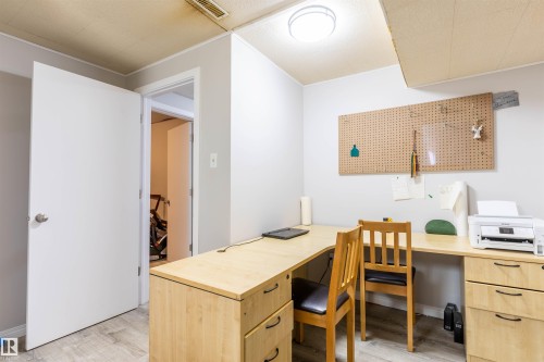 10379 108 Avenue, Westlock, AB - Indoor Photo Showing Office