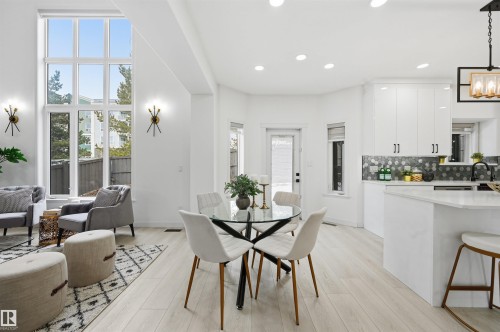 926 Thompson Place, Edmonton, AB - Indoor