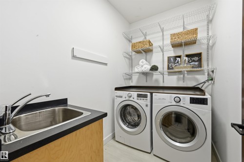 926 Thompson Place, Edmonton, AB - Indoor Photo Showing Laundry Room