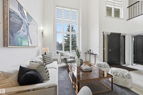 926 Thompson Place, Edmonton, AB - Indoor