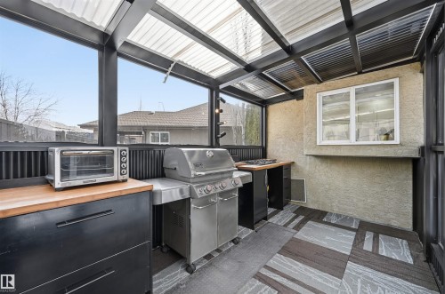 926 Thompson Place, Edmonton, AB -  With Exterior