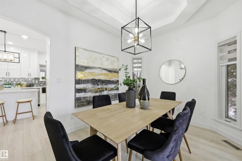 926 Thompson Place, Edmonton, AB - Indoor Photo Showing Dining Room