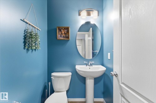 8 Treble Landing, Spruce Grove, AB - Indoor Photo Showing Bathroom