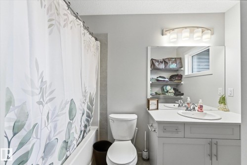 8 Treble Landing, Spruce Grove, AB - Indoor Photo Showing Bathroom