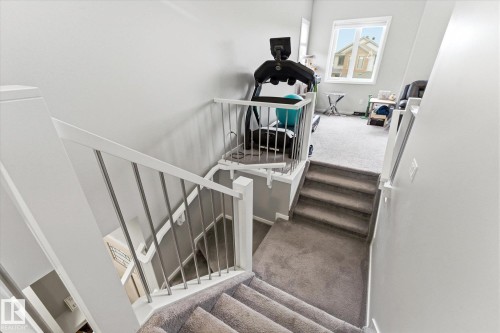 8 Treble Landing, Spruce Grove, AB - Indoor Photo Showing Other Room