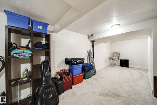 21 18010 98 Avenue, Edmonton, AB - Indoor