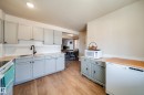 21 18010 98 Avenue, Edmonton, AB  - Indoor Photo Showing Kitchen 