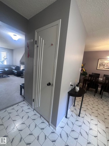 1636 Jamha Road, Edmonton, AB - Indoor Photo Showing Other Room