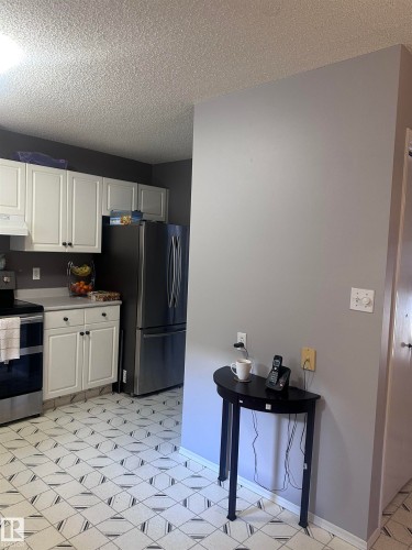1636 Jamha Road, Edmonton, AB - Indoor Photo Showing Kitchen