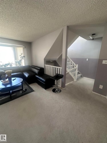 1636 Jamha Road, Edmonton, AB - Indoor