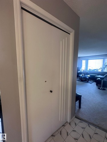 1636 Jamha Road, Edmonton, AB - Indoor Photo Showing Kitchen With Double Sink
