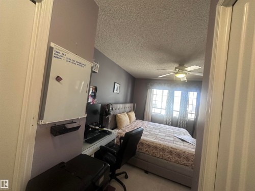 1636 Jamha Road, Edmonton, AB - Indoor Photo Showing Bedroom