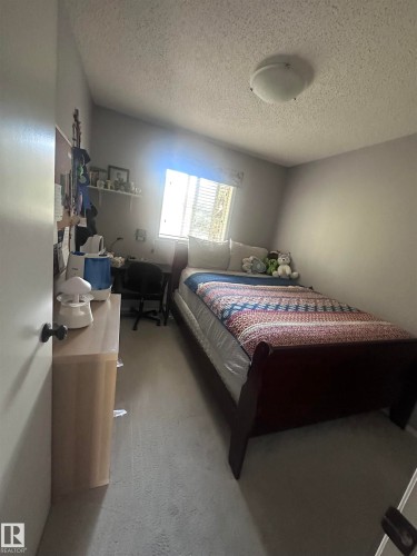 1636 Jamha Road, Edmonton, AB - Indoor Photo Showing Bedroom