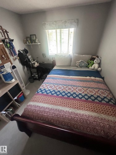 1636 Jamha Road, Edmonton, AB - Indoor Photo Showing Bedroom